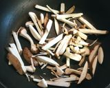 みずの実と焼き椎茸の細巻き　あて巻き作り方1写真