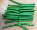 鶏なんこつとニンニクの芽のペペロン炒め作り方6写真