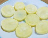 ﾁｰｽﾞとじゃがいもの豚こま巻作り方2写真