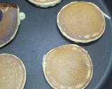 ママの後ろ手★★ホットケーキ作り方4写真