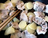豚バラとじゃがいものねぎ塩炒め作り方4写真