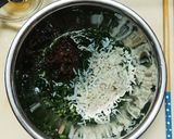 簡単！さっぱり！モロヘイヤの梅しらす♪作り方4写真