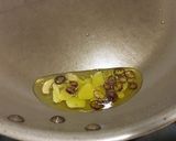 鶏なんこつとニンニクの芽のペペロン炒め作り方10写真