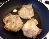 トンカツ用豚肉で、トマトソース煮込み☆作り方3写真