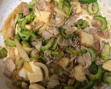 ゴーヤと厚揚げの肉炒め作り方7写真