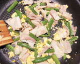 【簡単】豚バラ・いんげん・卵の白だし炒め作り方9写真