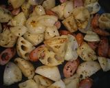 れんこんとソーセージの洋風炒め作り方4写真