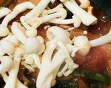 きのこのトマトソース炒め＆レタスサラダ作り方3写真