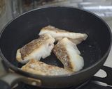 鯛のソテーの春菊あんと白みそソース添え作り方5写真