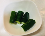 簡単！きゅうりの塩昆布、ごま、おかか和え作り方2写真