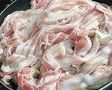 フライパン一つで！ヘルシー野菜と豚肉蒸し作り方3写真