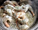 一人前カレーのリメイク♢海老カレー♢作り方7写真