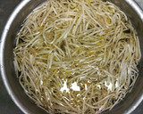 もやしと豚ひき肉のカレー炒め作り方1写真