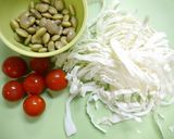 簡単！トマトキャベツのお味噌汁作り方1写真