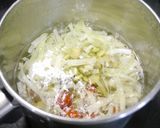 簡単！トマトキャベツのお味噌汁作り方3写真