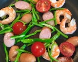 おすすめ☘️卵とウインナーのカレー炒め作り方3写真