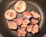 簡単☘️カリカリチキンのカレー炒め作り方3写真