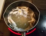 超簡単！水菜としめじの牛骨スープ！作り方3写真
