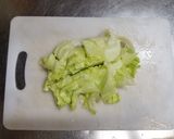 簡単！特製レタスのツナチャーハン作り方1写真