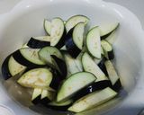 ナス、玉ネギ、舞茸で素麺の野菜つけ汁作り方1写真