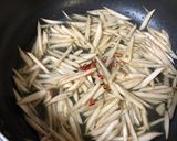 簡単！ご飯が進むきんぴらごぼう(^o^)作り方2写真