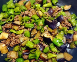 ししとうとナスの挽肉炒め作り方9写真