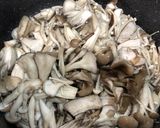 ご飯と相性抜群のバター醤油きのこづくし！作り方5写真