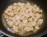 簡単！マヨ鶏の親子丼作り方2写真