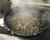 鯖缶汁ごと☆お焦げ風☆パリパリ焼飯作り方4写真
