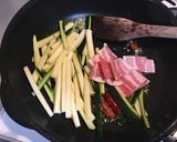 ズッキーニとベーコンのペペロンチーノ作り方2写真
