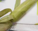 【レンジで簡単】とうもろこしの茹で方作り方1写真