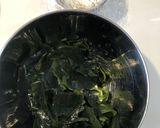 わかめと小エビのゴマ醤油サラダ！作り方1写真