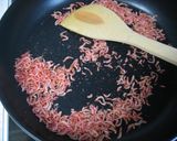 カルシウムたっぷり♪レタスチャーハン作り方2写真