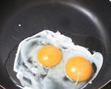 サッと作れ美味ニラ卵と日本蕎麦の焼きそば作り方1写真
