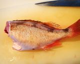 ウスメバルの漬け刺身（湯引き）作り方3写真