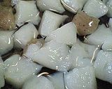 こんにゃく＆ちくわの甘辛炒め煮♪作り方1写真