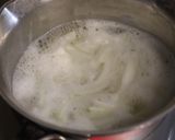 朝夕♪美味♪玉ねぎオクラのかきたま味噌汁作り方1写真