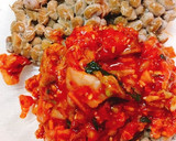 キムチと納豆の油揚げ巾着焼き作り方1写真