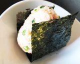 弁当＆朝食に！簡単ゴマ油香る鮭のおにぎり作り方8写真