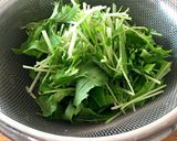 簡単でウマいっ！★水菜とツナのサラダ★作り方1写真