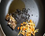 アンズタケ、ヤマドリタケモドキ等の油炒め作り方4写真
