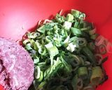 ネギとコンビーフのオムレツ作り方1写真