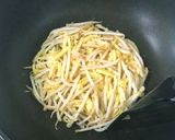 水、卵、小麦粉不要＊もやしチーズお焼き＊作り方2写真