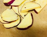 美味しい簡単☆さつまいもと鶏そぼろ炒め作り方1写真