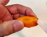 寿司型でヒヨコちゃん(色付け茹で玉子版)作り方7写真