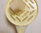 【離乳食初期】レンジでりんご ペースト作り方2写真