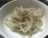 簡単　もやしで副菜　五香紛作り方2写真