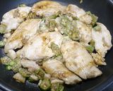 簡単！むね肉とオクラの生姜煮作り方3写真