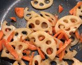 れんこんと人参♫簡単味噌きんぴら作り方2写真