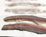 子供もパクパク✨旬の秋刀魚お酢〆✨作り方2写真